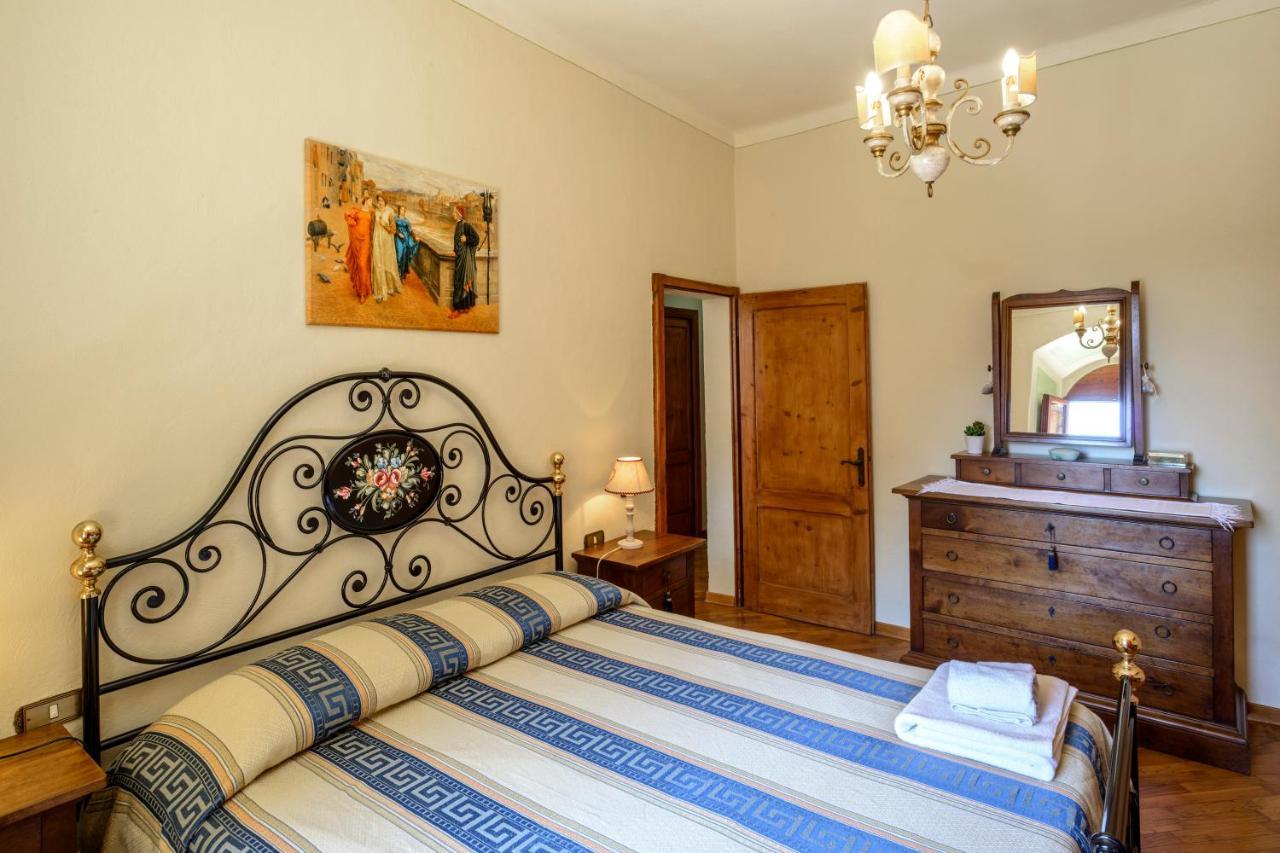 Sangi Studio Apartment - With Amazing View Of The Duomo Σαν Τζιμινιάνο Εξωτερικό φωτογραφία